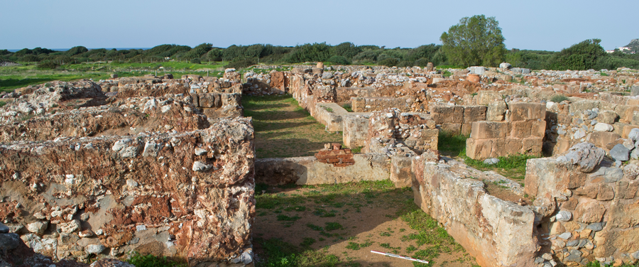 Minoan palace at Malia, Crete | Photo: Maud Devolder Minoan palace at Malia, Crete | Photo: Maud Devolder